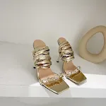 Damen Sandalen mit römischen Kreuzriemen und Strasssteinen — foto 5