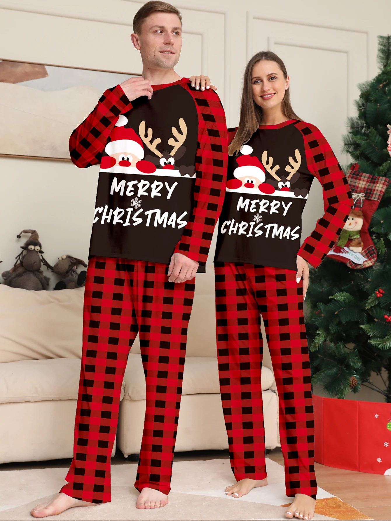 Cute Letters Printed Christmas Parent-child Suit. Celebrate Christmas with these matching outfits for parents and kids. — photo 7