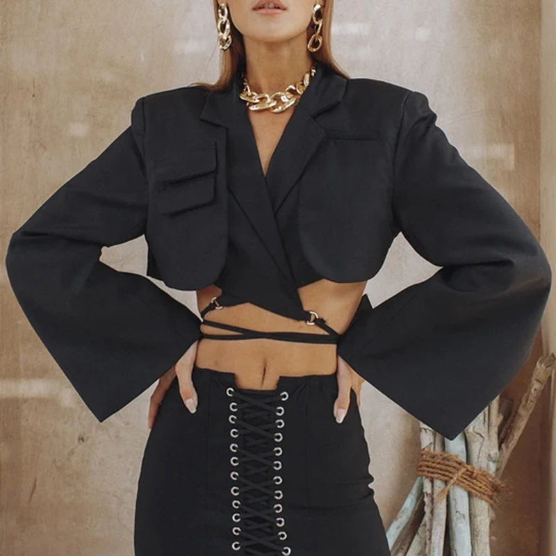 Casaco curto de cor sólida com lapela. Moda simples e elegante, perfeito para diversas ocasiões. Ideal para um visual moderno e sofisticado. — foto 8