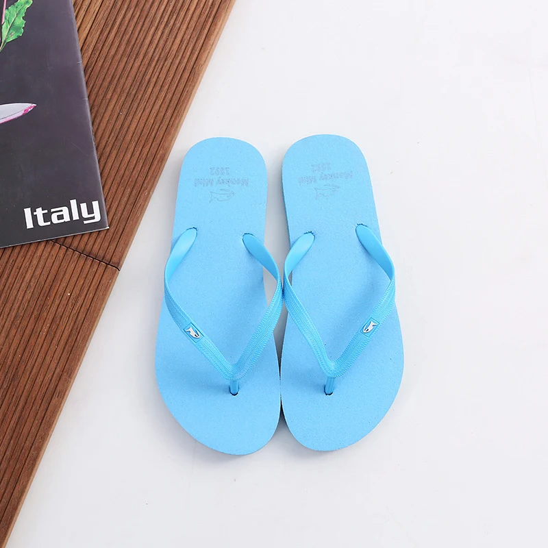 Zapatillas de goma a juego para parejas, hombre y mujer. Cómodas, antideslizantes y perfectas para el hogar o la playa. Disponibles en varios colores. — foto 4