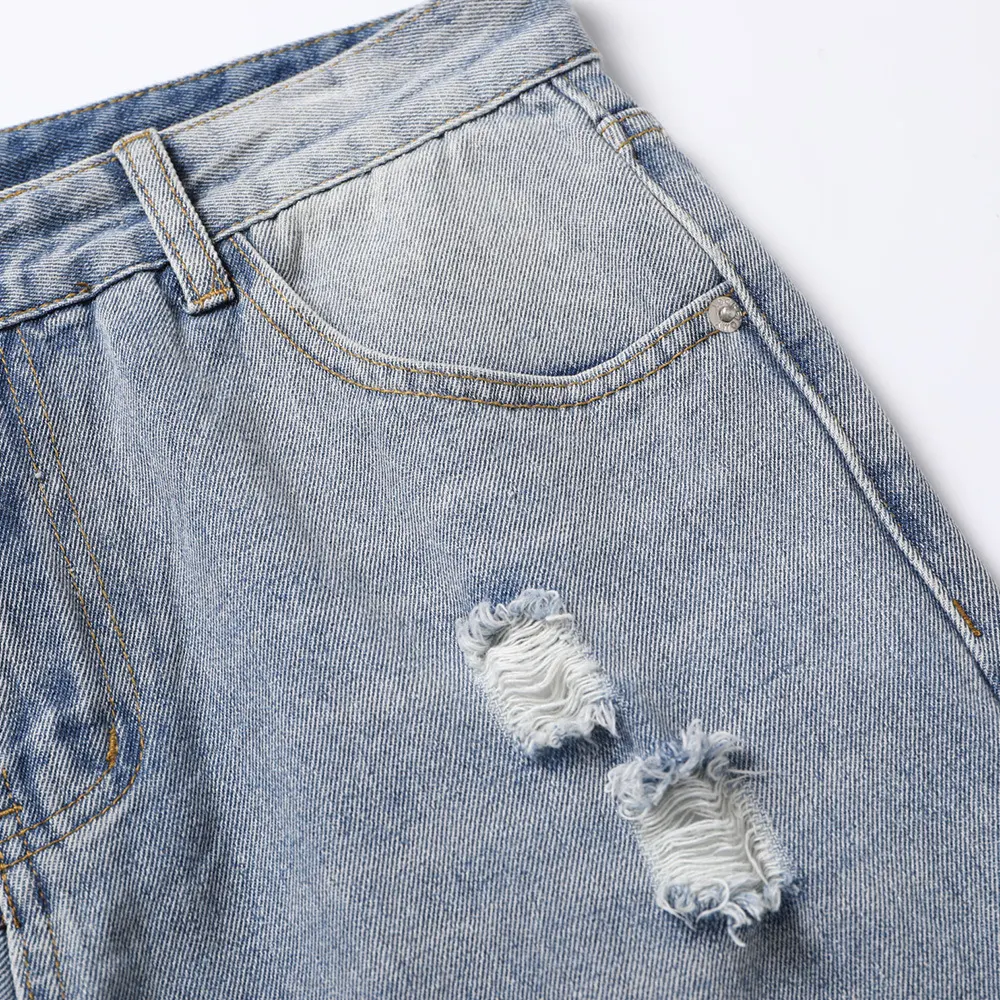 Heren straight-leg jeans met gaten en wassing. Comfortabele denim broek voor dagelijks gebruik, ideaal voor een casual en trendy uitstraling. — foto 14