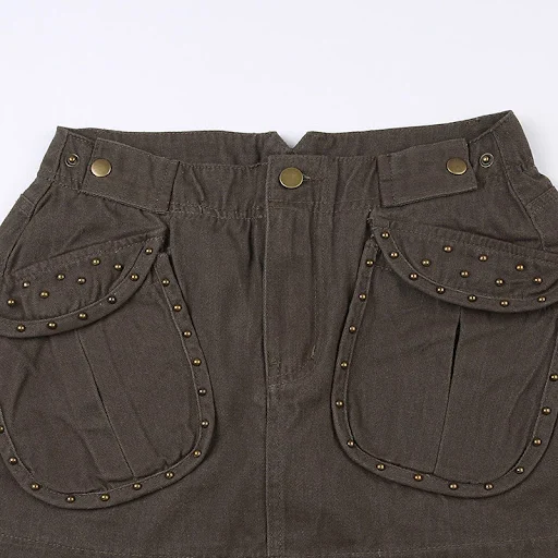 Title 13, Saia jeans americana retro com bolsos de rebite...