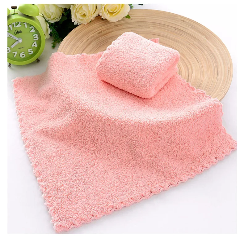 Toalha pequena de coral fleece infantil para lavar o rosto, macia e absorvente, ideal para a pele delicada das crianças. — foto 5