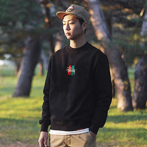 Title 5, Mens Personalized Towel Embroidered Crew Neck ...