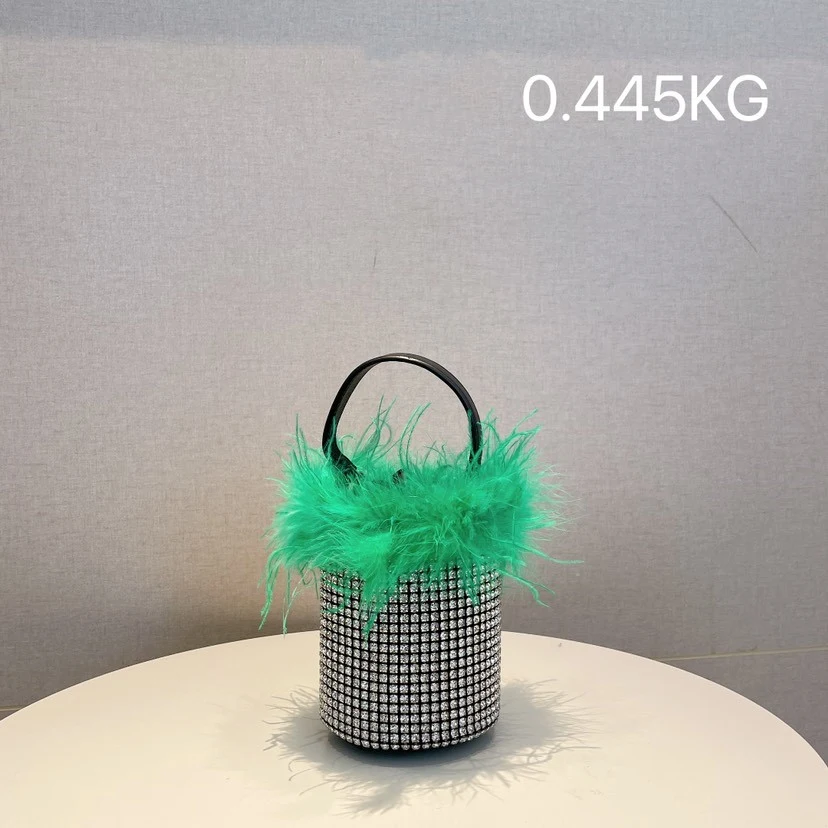 Bolsa para balde de broca d'água com contraste de cores moderno. Transporte suas ferramentas com estilo e praticidade para trabalhos diversos. — foto 4