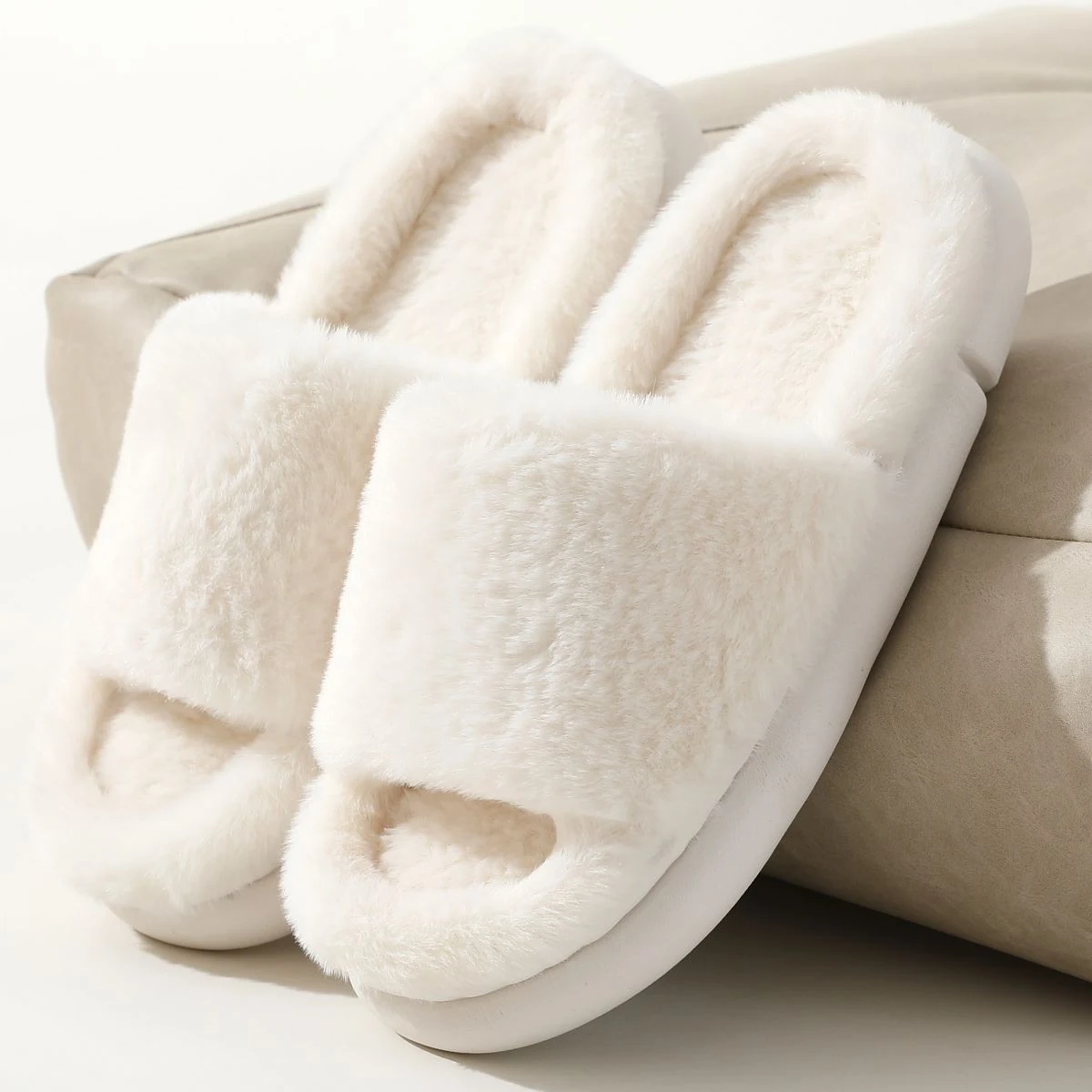 Fairy style women's thick-soled EVA fluffy slippers for outdoor wear. Enjoy superior comfort and stylish fairy vibes. — photo 14