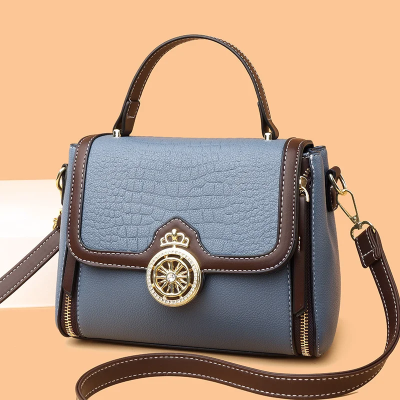 Bolsa feminina de ombro com tassel e personalidade fashion, perfeita para mulheres que buscam estilo e praticidade no dia a dia. — foto 4