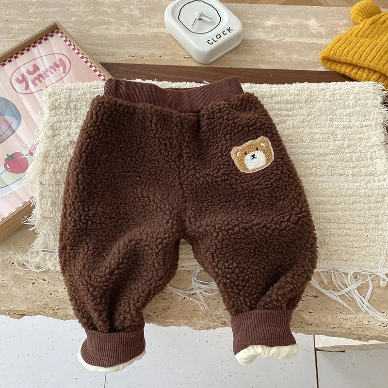Calças de lã de cordeiro grossas para meninas outono e inverno. Conforto e calor para o dia a dia. Perfeitas para brincar no frio. — foto 7