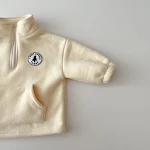 Peuter tweedelige set fleece gevoerde dikke fashion sweaterbroek Warme wintermode Comfortabele kinderkleding voor de koude dagen — foto 4
