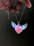 Colar Criativo Coração de Anjo Fofo e Versátil para Minorias. Design único, perfeito para complementar seu estilo com charme e delicadeza. — foto 5