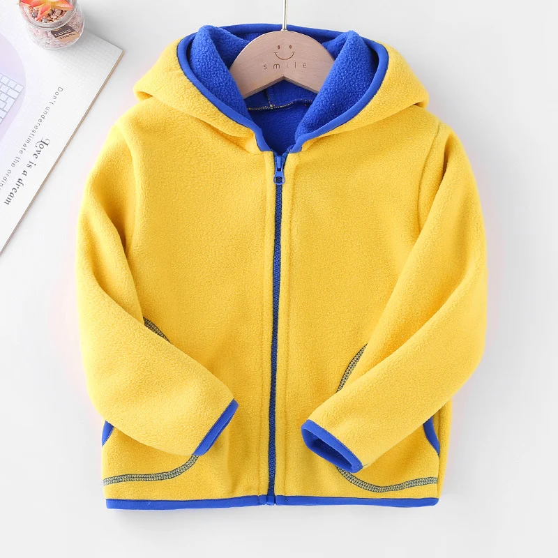 Conjunto de roupa infantil Cardigã de lã polar com capuz Suéter infantil quente e confortável Ideal para o inverno e brincadeiras ao ar livre — foto 3