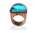 Anéis artesanais de madeira e resina, combinando beleza natural e design moderno, perfeitos para presentear ou usar diariamente. — foto 1