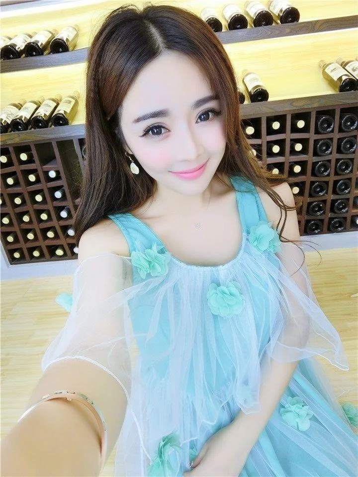 Super fairy star mesh dress for a magical and ethereal look. Perfect for special occasions, making you shine with captiv — photo 3