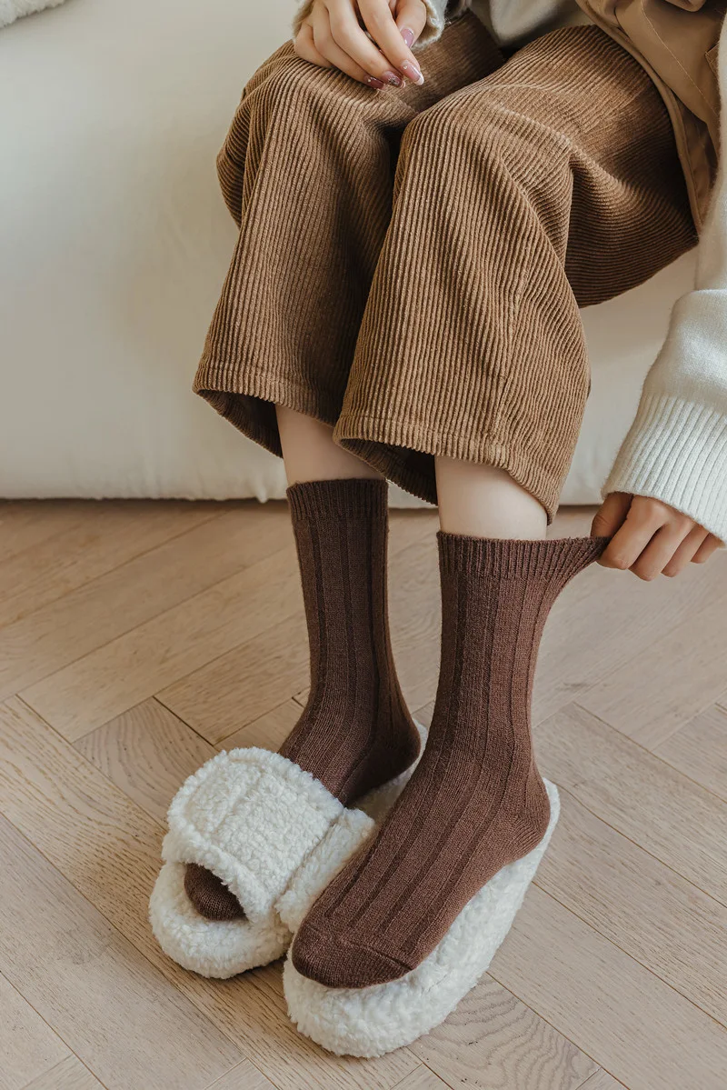 Title 6, Womens Solid Color Anti-Pilling Wool Socks