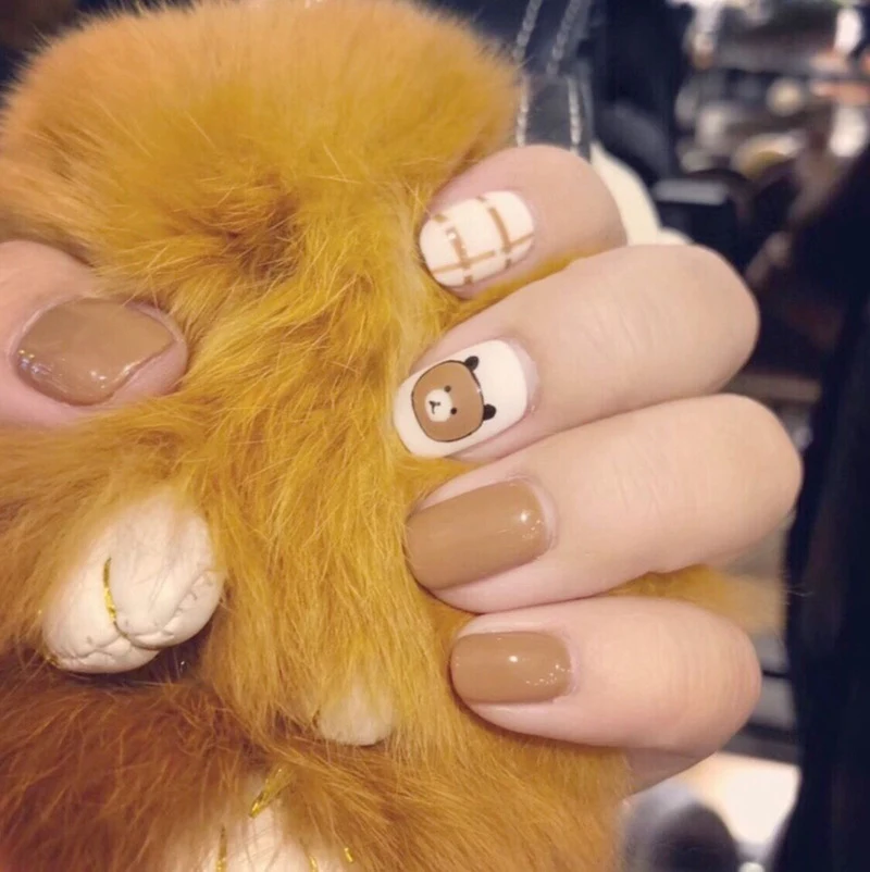 Finished fake nail patches for instant, stylish manicures. Easy-to-apply artificial nails, perfect for a quick and beaut — photo 2