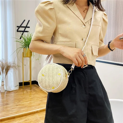 Title 10, Straw Woven Bag for Women Red Sand Beach Small ...