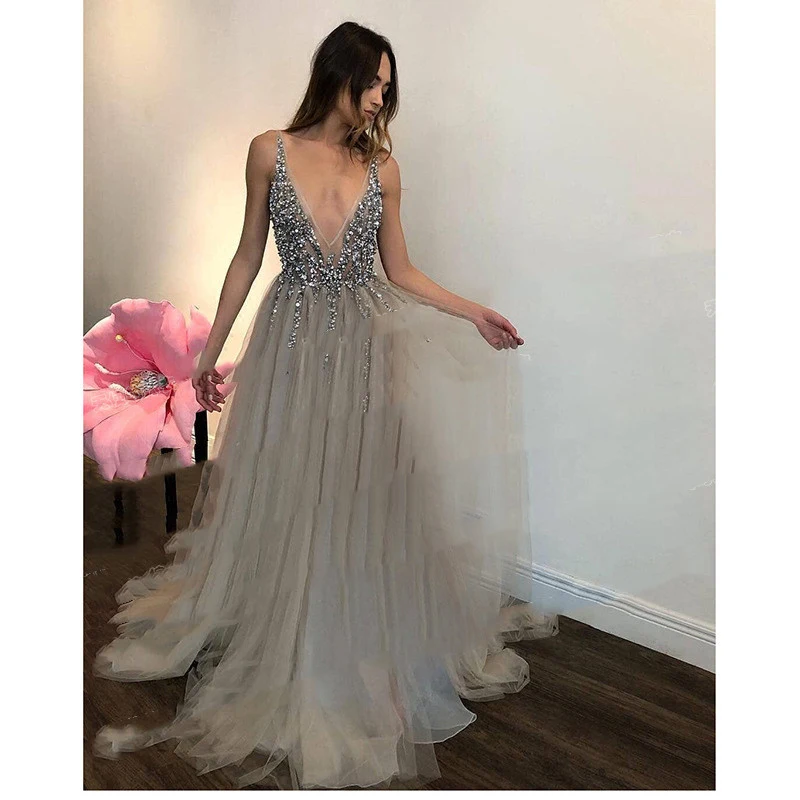 Title 4, Diamond Grey Banquet Party Host Birthday Evenin...