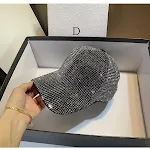 Boné de diamante artesanal de cor sólida simples para proteção solar e estilo casual. Design elegante e confortável, perfeito para uso diário. — foto 7