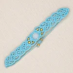 Pulseira artesanal com fio de cera estilo étnico, pedras naturais, trançada e com alça para carregar, design exclusivo. — foto 62