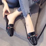 Zapatillas de verano Baotou para mujer, medias suelas cómodas y transpirables. Perfectas para un look casual y fresco. ¡Disfruta del verano con estilo! — foto 1