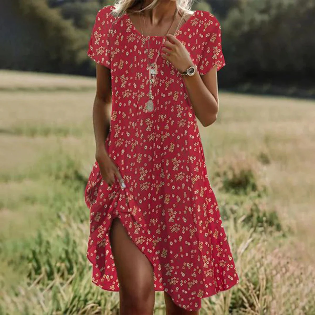 Artistieke etnische midilange jurk met scoop hals. Een stijlvolle en comfortabele jurk, perfect voor zomerse dagen en speciale gelegenheden. — foto 9