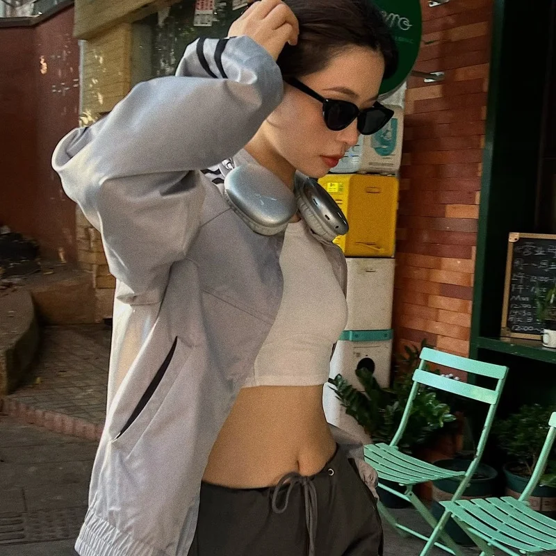 Retro Sportieve Casual Jas Dames Slimmend Verdikt Korte Opstaande Kraag Top Warme en stijlvolle jas, ideaal voor dagelijks gebruik en sportieve activiteiten — foto 3