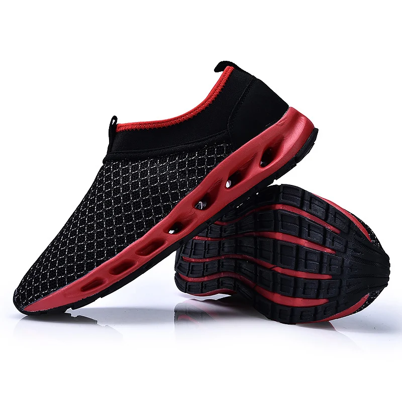 Lightweight running shoes designed for speed and comfort. Experience a weightless run and enhance your performance. Perf — photo 4