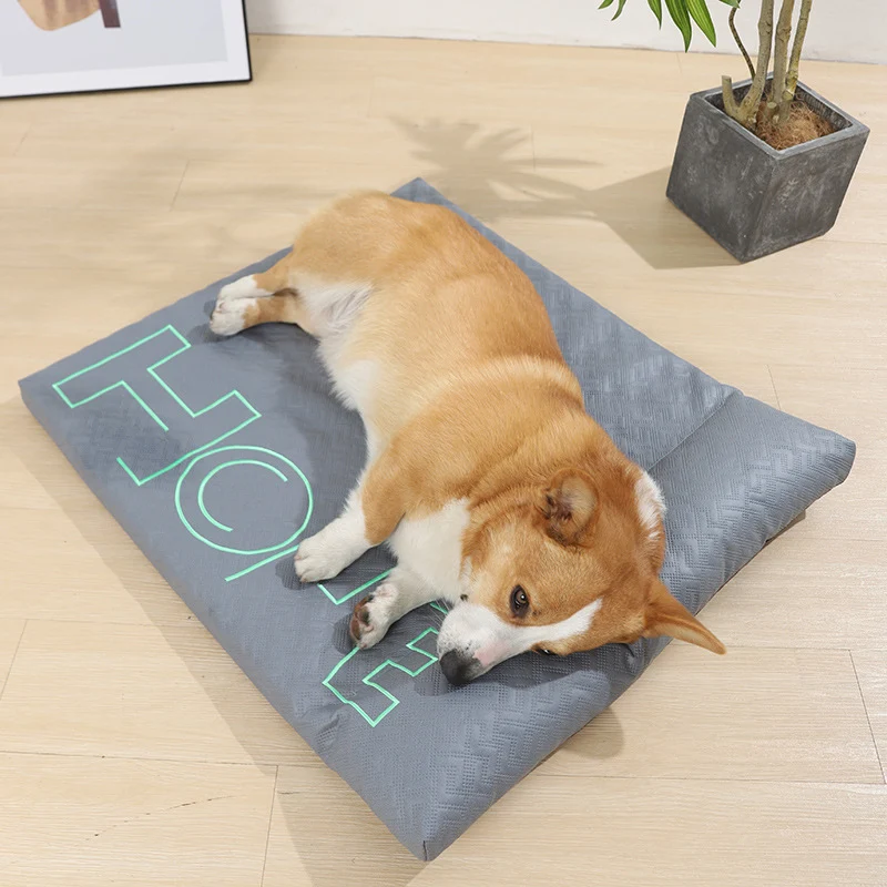 Title 1, Removable And Washable Kennel Four Seasons Univ...