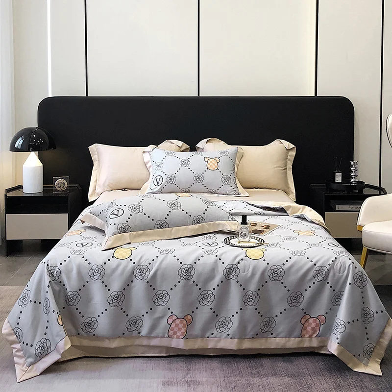 Edredom de verão Tencel quatro peças seda lavada para noites frescas. Durma confortavelmente e acorde revigorado com este conjunto suave e arejado. — foto 3