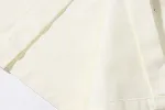 Camiseta de moda com estampa puff de design urbano, solta e de nicho. Conforto e estilo streetwear em uma peça única e moderna. — foto 5