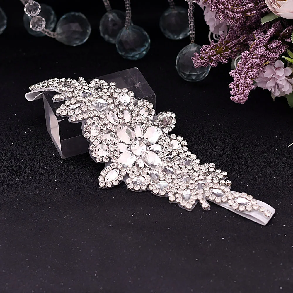 Title 2, Diadema elástico con diamantes de vidrio y agua...