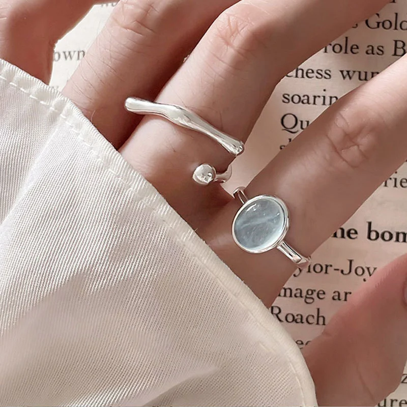 Anel e Pulseira Simples Fosco com Personalidade para um visual elegante e discreto. Perfeito para uso diário e para complementar seu estilo. — foto 10