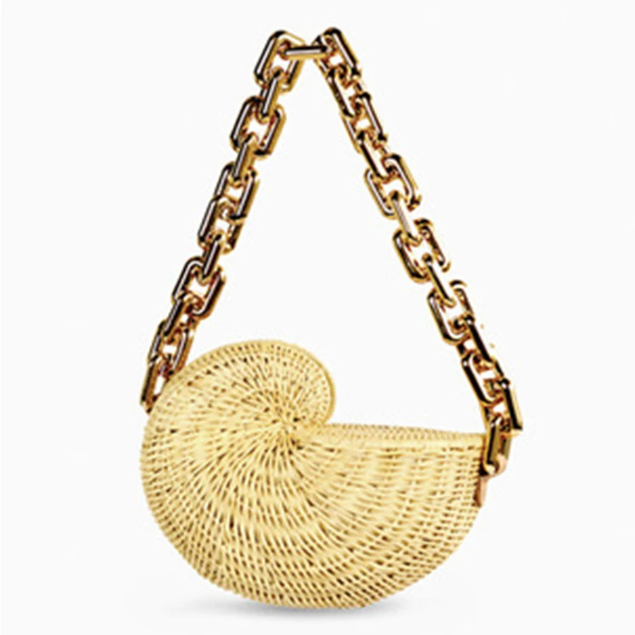 Bolsa de ombro com corrente de acrílico em formato de concha de palha, ideal para carregar seus essenciais com charme e praticidade. — foto 2