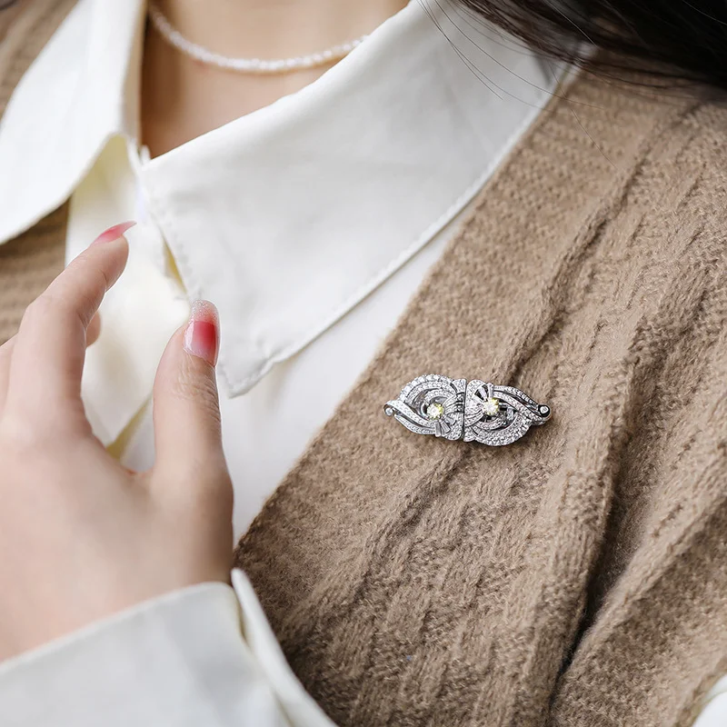 Title 5, Broche doble con clip de plata de ley S925, Goo...