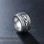 Anel de aço inoxidável durável e moderno. Ideal para uso diário, resistente a riscos, hipoalergênico e com design elegante. — foto 6