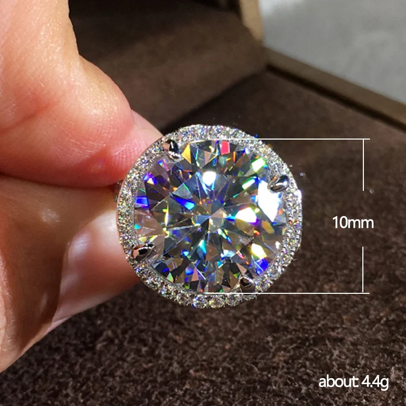 Title 4, Anel de ouro branco com zircônias e diamantes c...