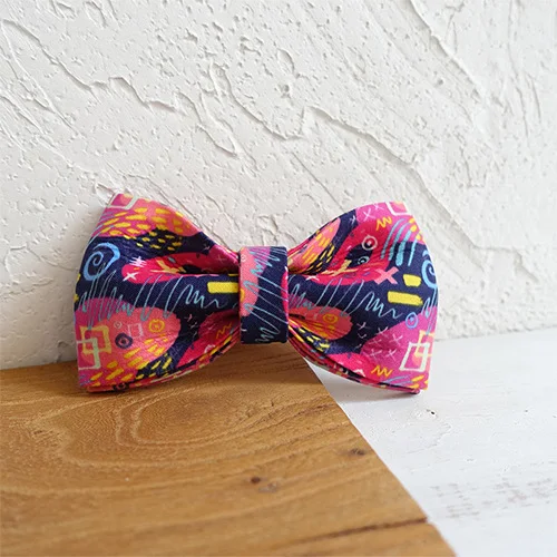 Title 5, Dog collar with flower bow. Stylish and adorabl...