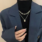 Corrente de suéter longa elegante de camada dupla. Adicione sofisticação e charme ao seu visual com esta peça atemporal e refinada. — foto 11