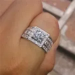 Anel de diamante masculino europeu e americano, sofisticação e brilho incomparáveis. Ideal para um visual elegante e marcante. — foto 4