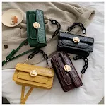 Crossbody schoudertas voor dames, perfect voor dagelijks gebruik. Comfortabel, stijlvol en veilig, ideaal voor je dagelijkse benodigdheden. — foto 21