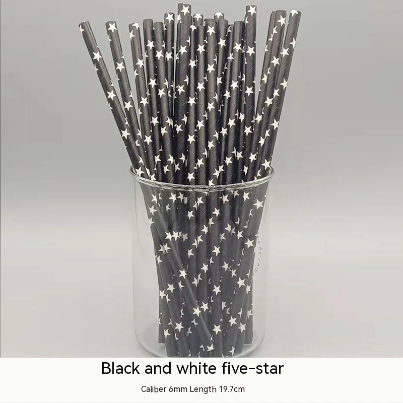 Canudos de papel descartáveis biodegradáveis preto e branco. Solução eco-friendly para bebidas, prático e de fácil descarte, reduzindo o impacto ambiental. — foto 20