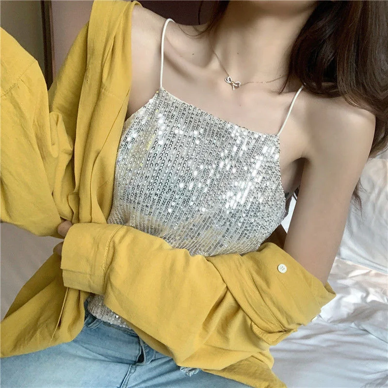 Short Slim-fit Glittery Sequined Bottoming Top With Camisole Inside — photo 4