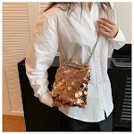 Bolsa de Corrente Chanel Estilo Portátil de um Ombro Leve e Elegante. Perfeita para carregar seus itens essenciais com conforto e sofisticação. — foto 20
