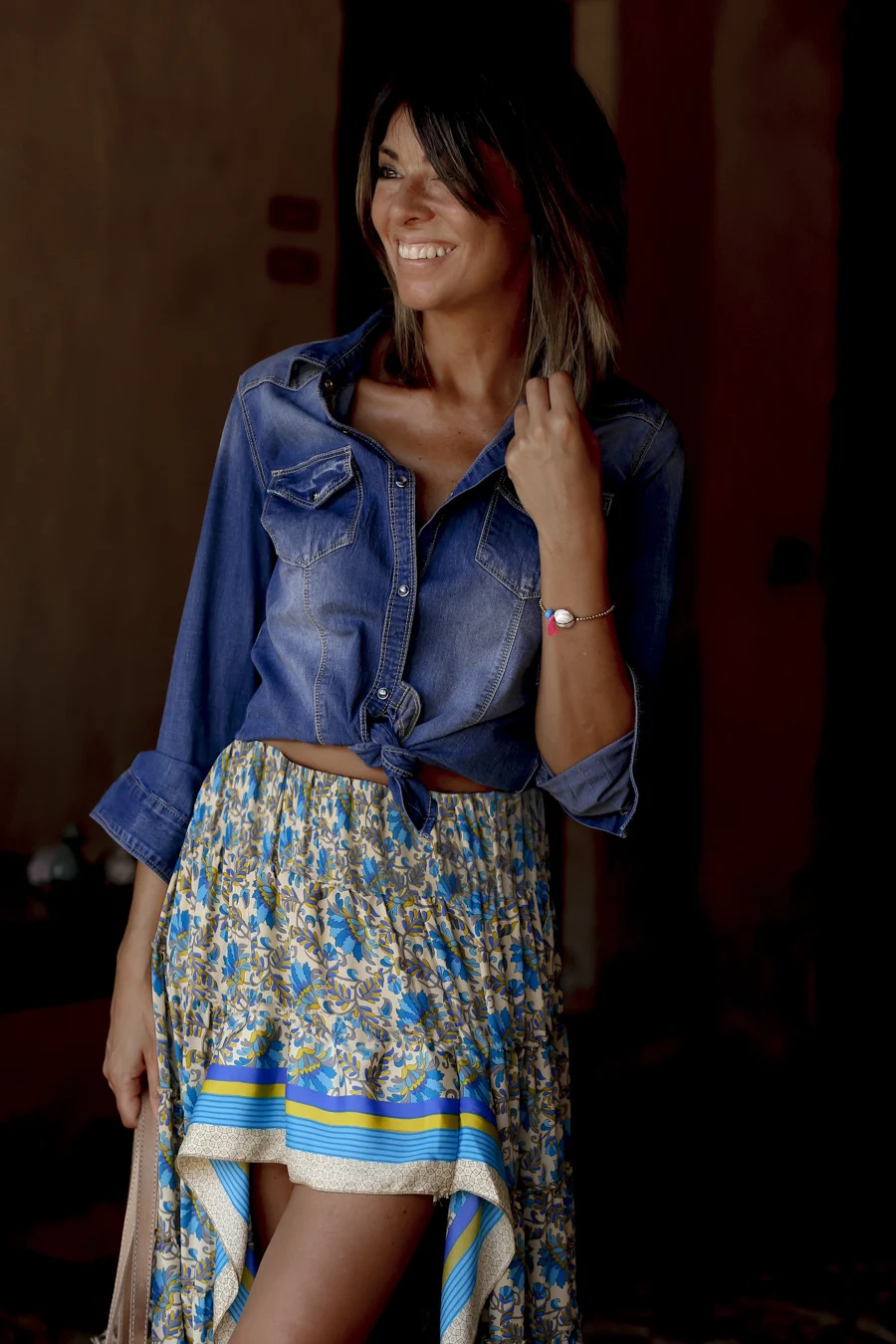 Saia longa feminina de cintura alta irregular, para todas as combinações, ideal para um visual elegante e confortável, perfeita para diversas ocasiões, versátil! — foto 5
