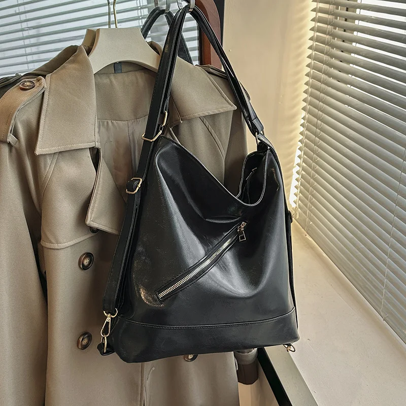 Bolsa Mensageiro Retrô Estilo Coreano Grande Capacidade Textura Ampla Ideal para Trabalho e Passeios Conforto e Design Moderno — foto 12