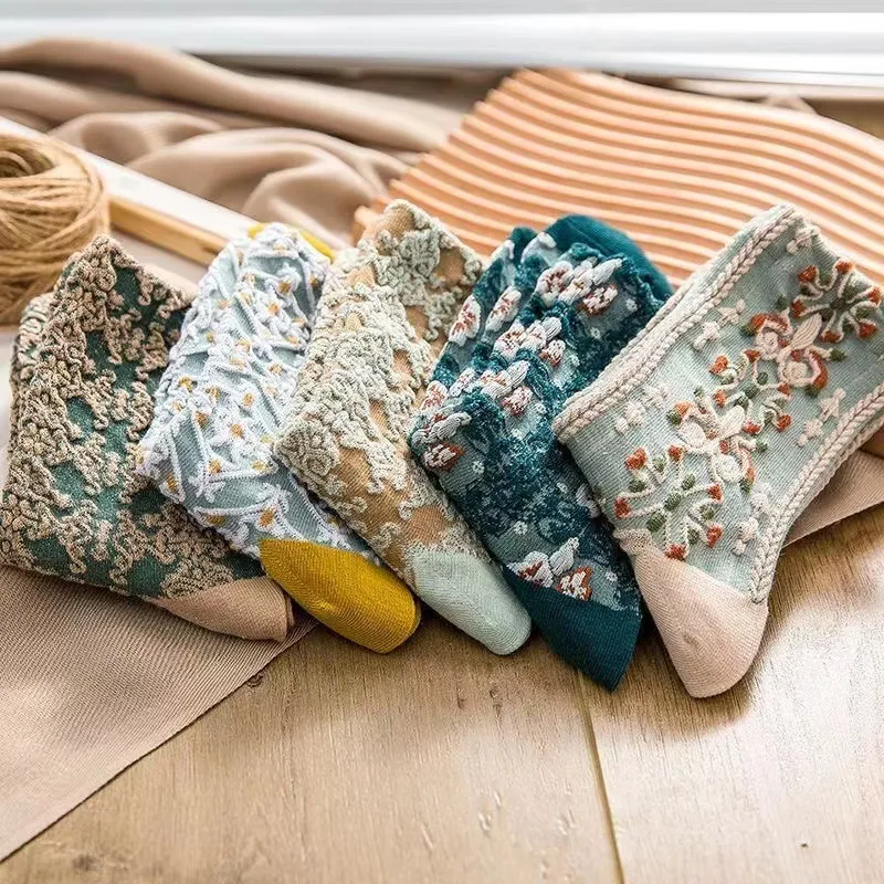 Title 6, Retro Three-dimensional Relief Socks Womens Tu...