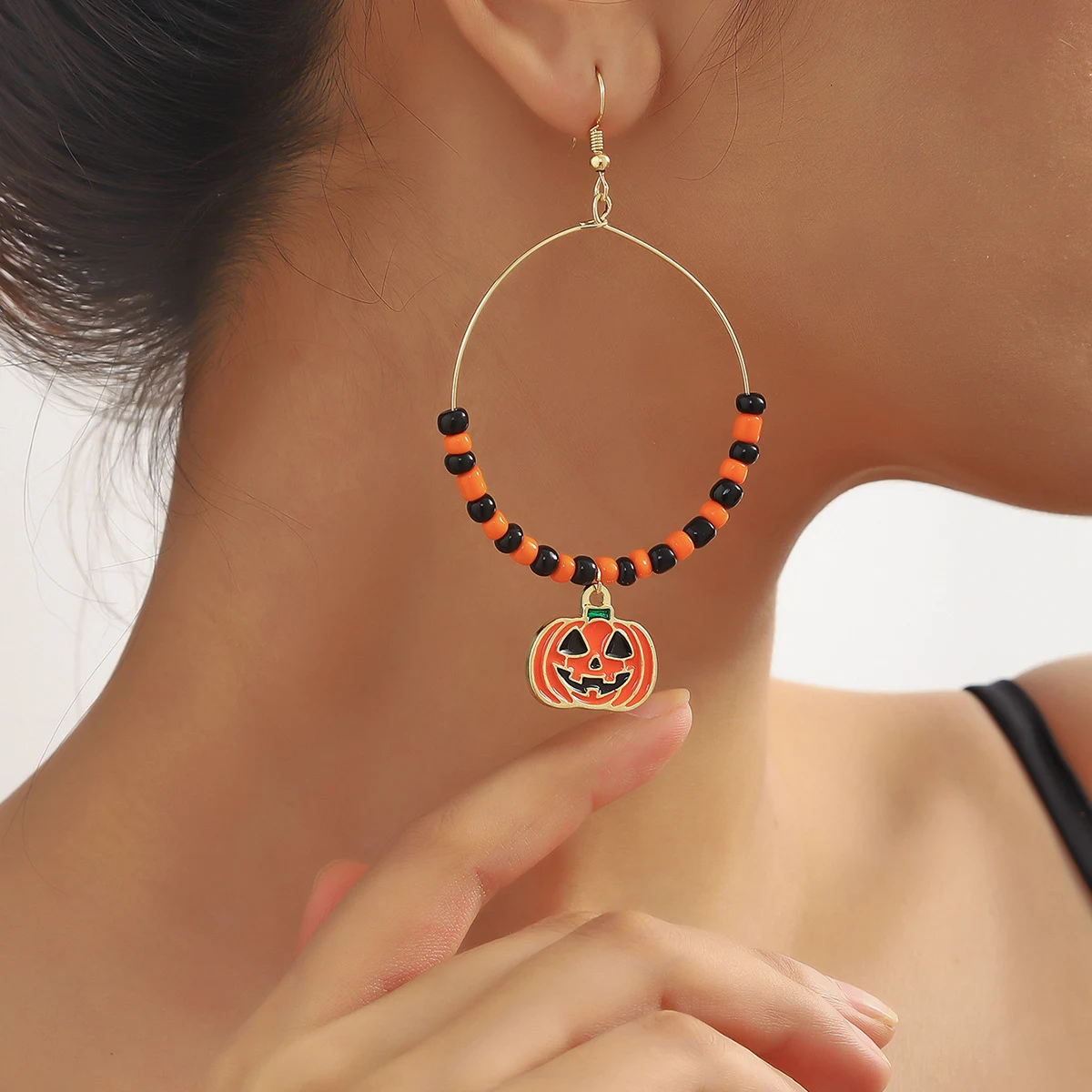 Conjunto de brincos de abóbora, caveira e morcego de Halloween — acessório ideal para fantasias e festas. — foto 8