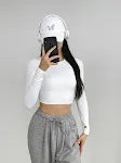 Quick-drying yoga pilates long sleeve shirt with chest pad. Designed for workouts, provides comfort and support during y — photo 2