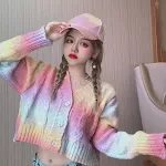 Cardigã curto de malha versátil, perfeito para sobreposições estilosas e looks completos, ideal para diversas ocasiões e combinações. — foto 2