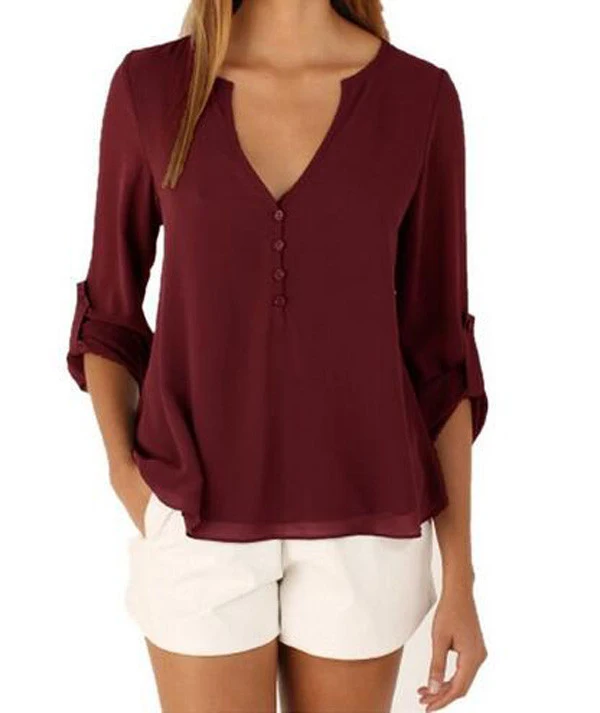 Camisa de chiffon plus size irregular com decote em V, elegante e confortável. Perfeita para diversas ocasiões, valorizando a silhueta feminina. — foto 16